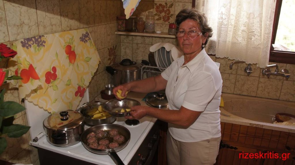 Οι Γεύσεις Κρήτης των Χανιώτικων νέων τώρα και στις Ρίζες Κρήτης rizeskritis.gr