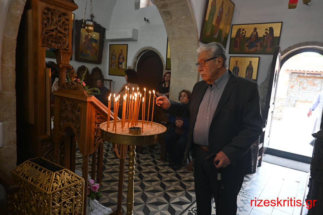 Οι Ρίζες Κρήτης rizeskritis.gr εκφράζουν συλλυπητήρια στον εκπαιδευτικό και έμπειρο αυτοδιοικητικό Γιάννη Περράκη 